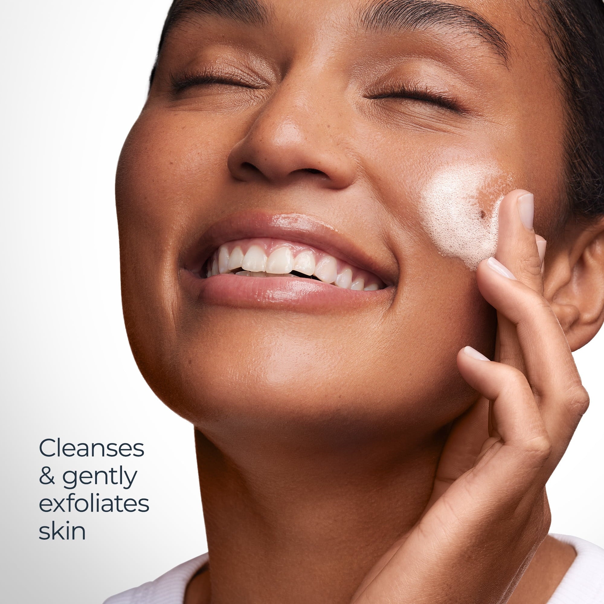 Eucerin Radiant Tone Face Cleanser Gel with 2% Exfoliating AHA Complex, 6.8 fl oz
